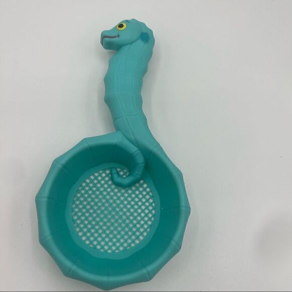 Melissa and Doug Sand Bucket and Playset - Picture 13 of 16